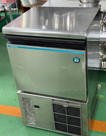 中古 キユーブアイス製氷機　IM-35M-1 イメージ1